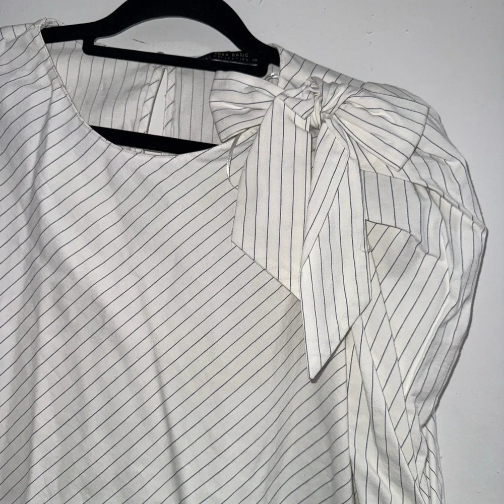 Zara White Striped Shirt with Bow Puff Sleeves size L NWT